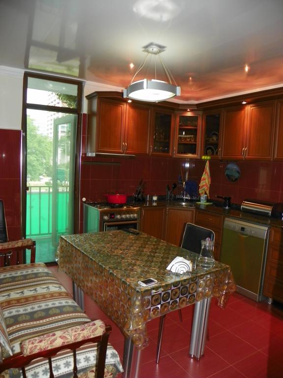 Apartment Rusudan Batumi Quarto foto