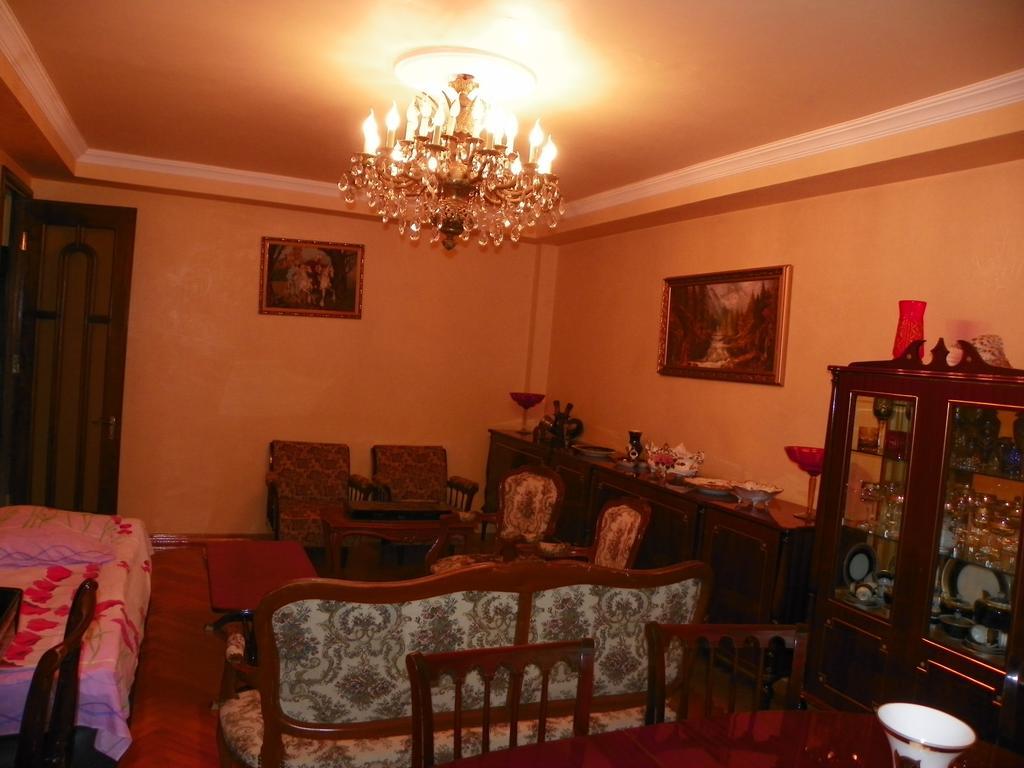 Apartment Rusudan Batumi Quarto foto